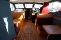 Interceptor Crewtender, Pilot